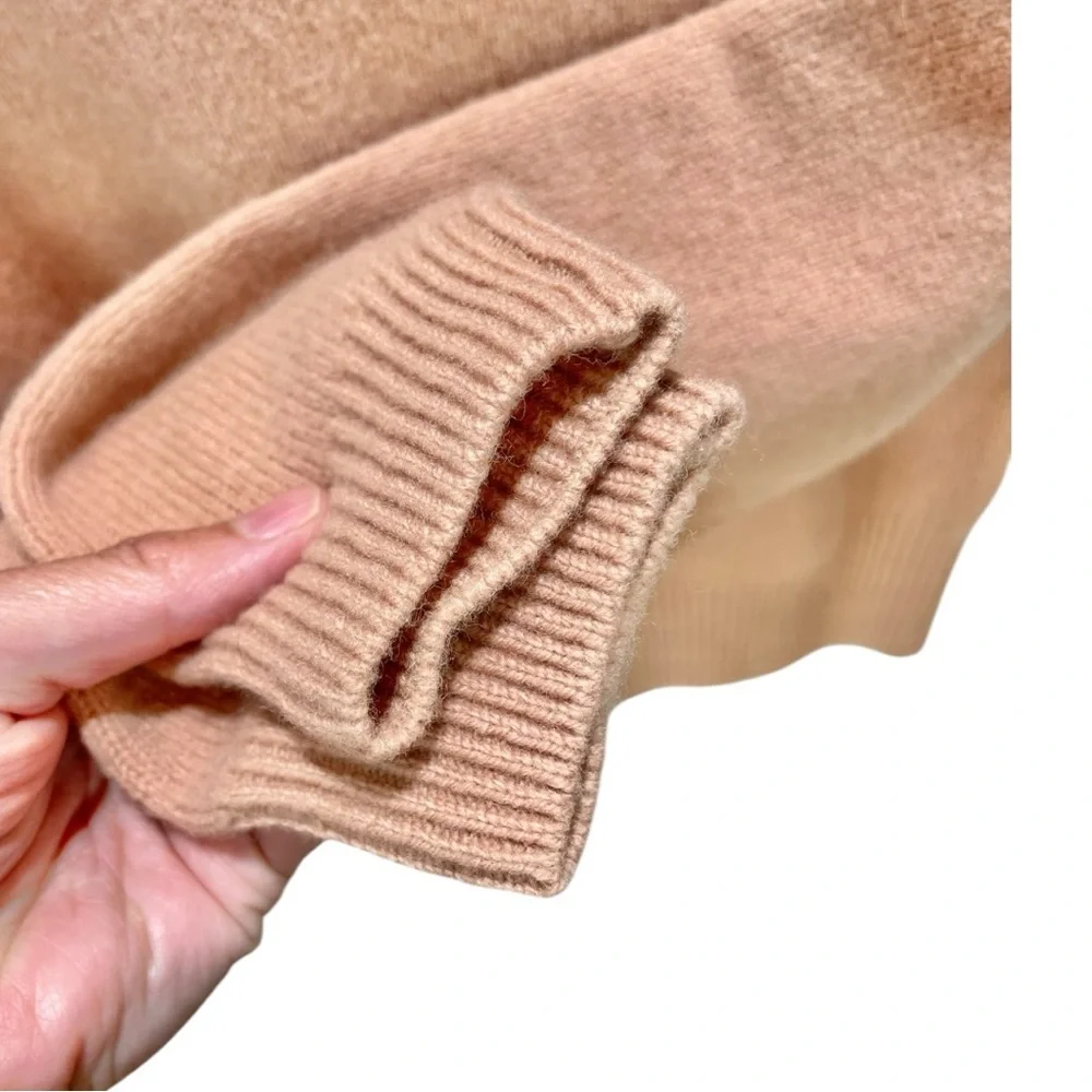 Uniqlo U Premium 100% Lambswool Sweater in Peach Tan Size M - Picture 5 of 6